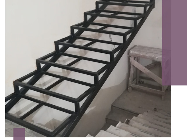 Демонтаж лестниц на металлокаркасе в Энгельсе: быстрый вывоз и разбор