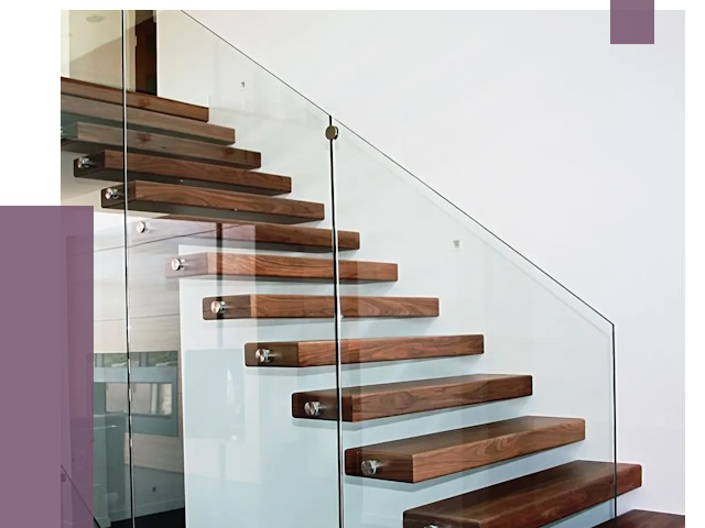 Стеклянные перила для лестницы в Энгельсе от 15456 руб.