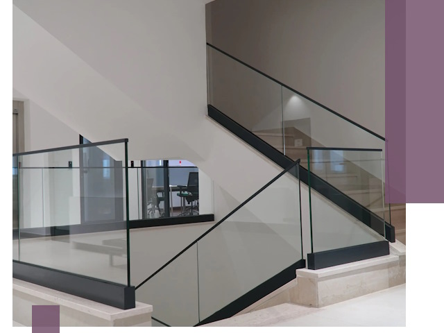 Стеклянные перила премиум-класса с установкой в Энгельсе