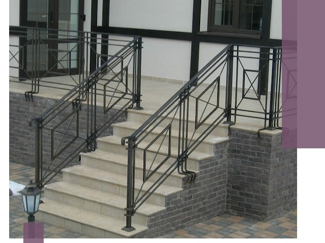 Перила для крыльца в Энгельсе — монтаж, изготовление и установка