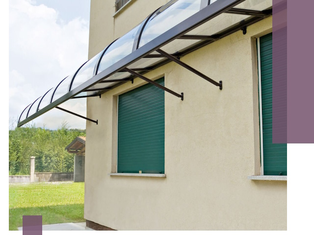 Козырьки над окнами в Энгельсе — изготовление и монтаж по выгоде