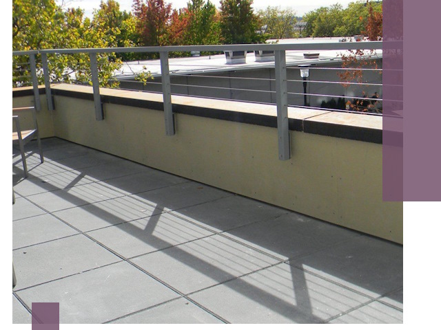 Металлические парапеты под ключ в Энгельсе: монтаж и изготовление