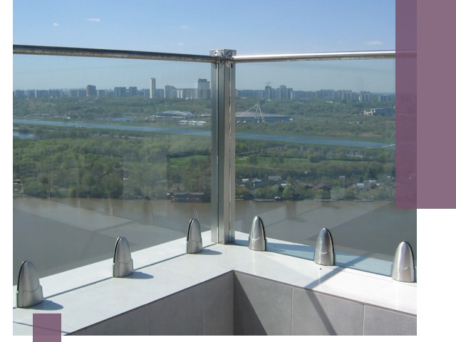 Стеклянные парапеты премиум класса в Энгельсе для домов и бизнесов