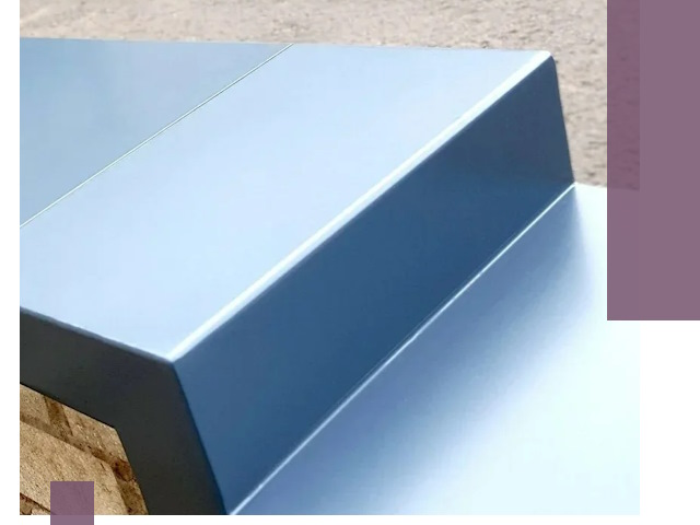 Крышки на парапет в Энгельсе: изготовление и монтаж под ключ