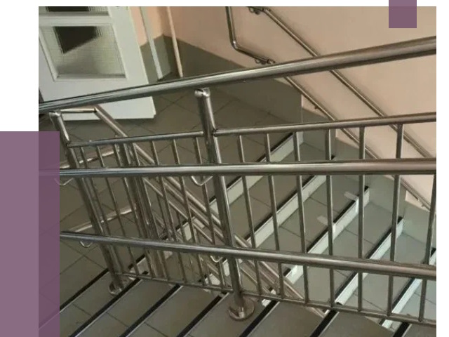 Демонтаж поручней из нержавейки в Энгельсе от 3731 руб.